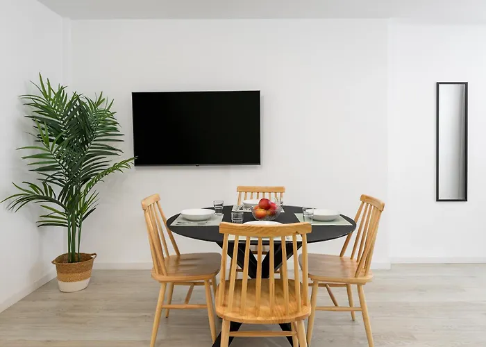 Má Homes Postigos Apartahotel 3*