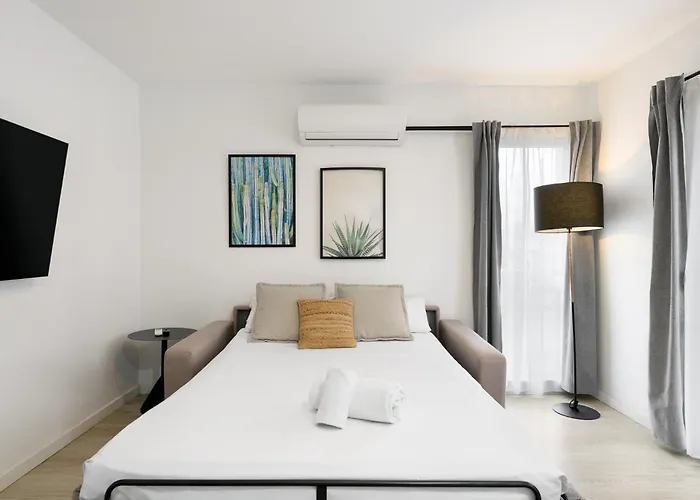Má Homes Postigos Apartahotel Málaga